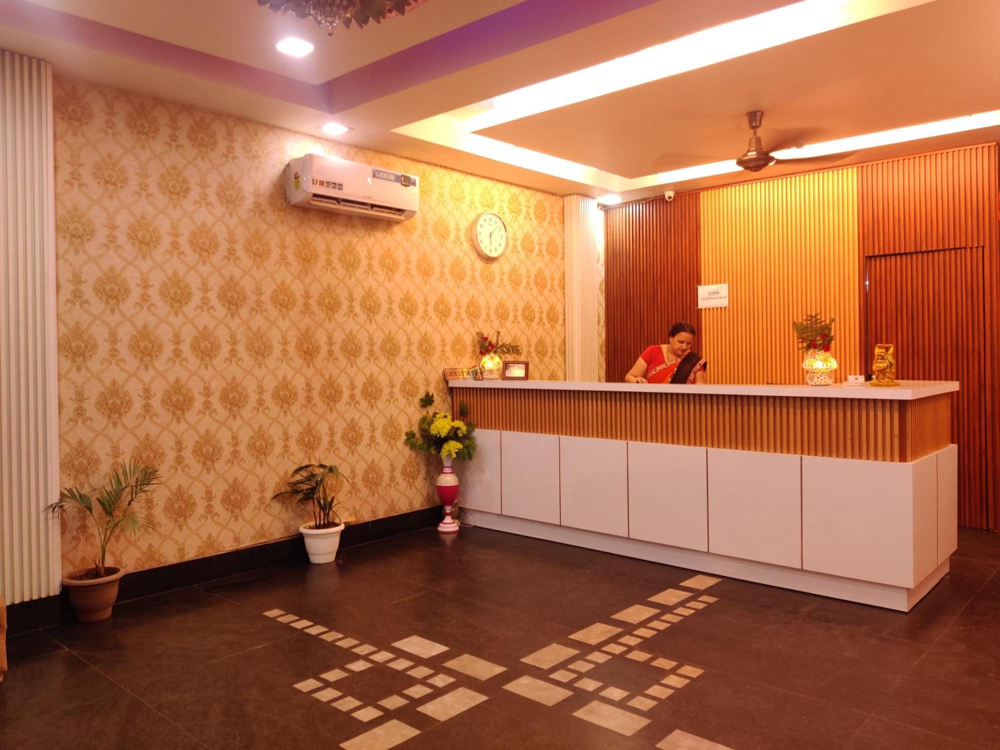 Hotel Delhi Airport Plaza Igi Airport 뉴델리 외부 사진