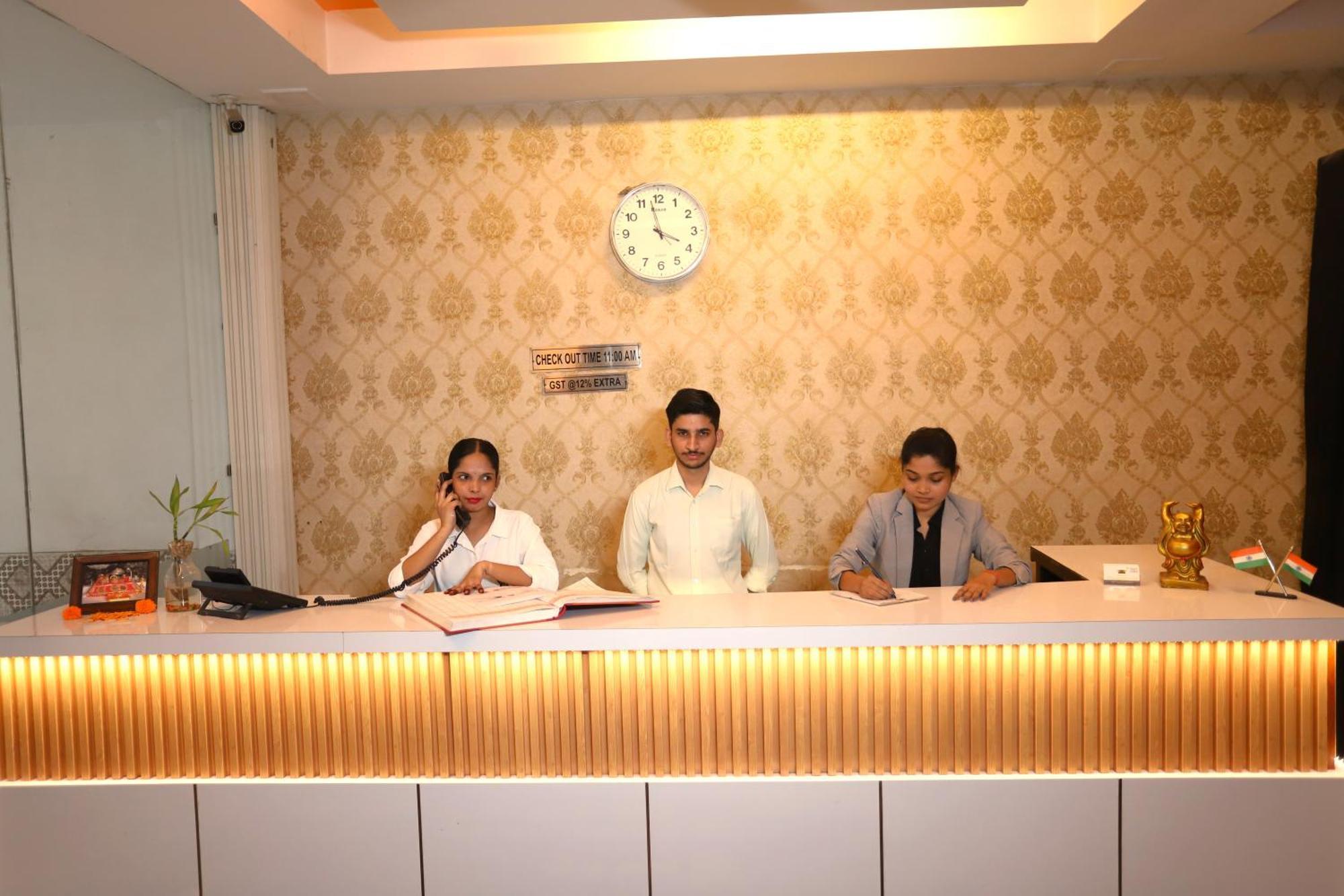 Hotel Delhi Airport Plaza Igi Airport 뉴델리 외부 사진